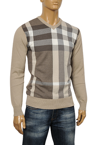 BURBERRY Men's V-Neck Sweater #113