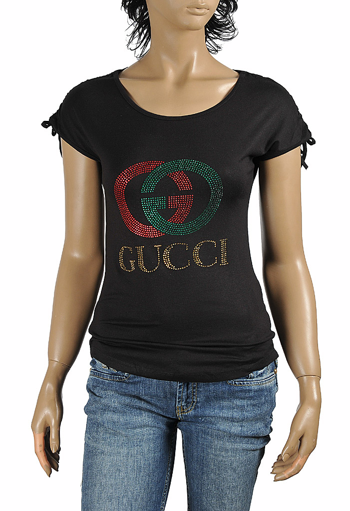 GUCCI women's t-shirt with GG logo appliqué 266